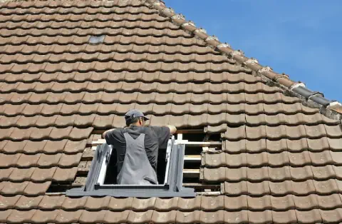 Pose de velux - Marcilly-le-Hayer